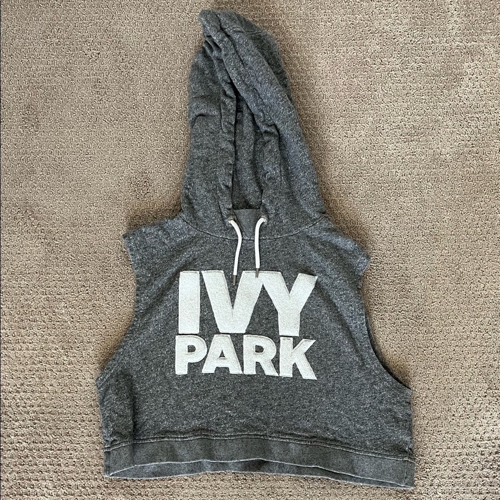 Gray Ivy Park Hoodie Vest 🤍🖤